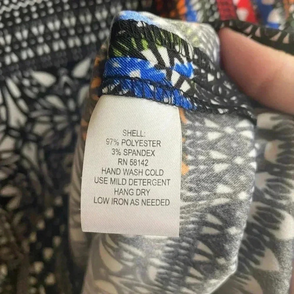 London Times Sheath Dress Women’s Size 10 Multicolor Sleeveless Shift Aztec - Picture 5 of 6